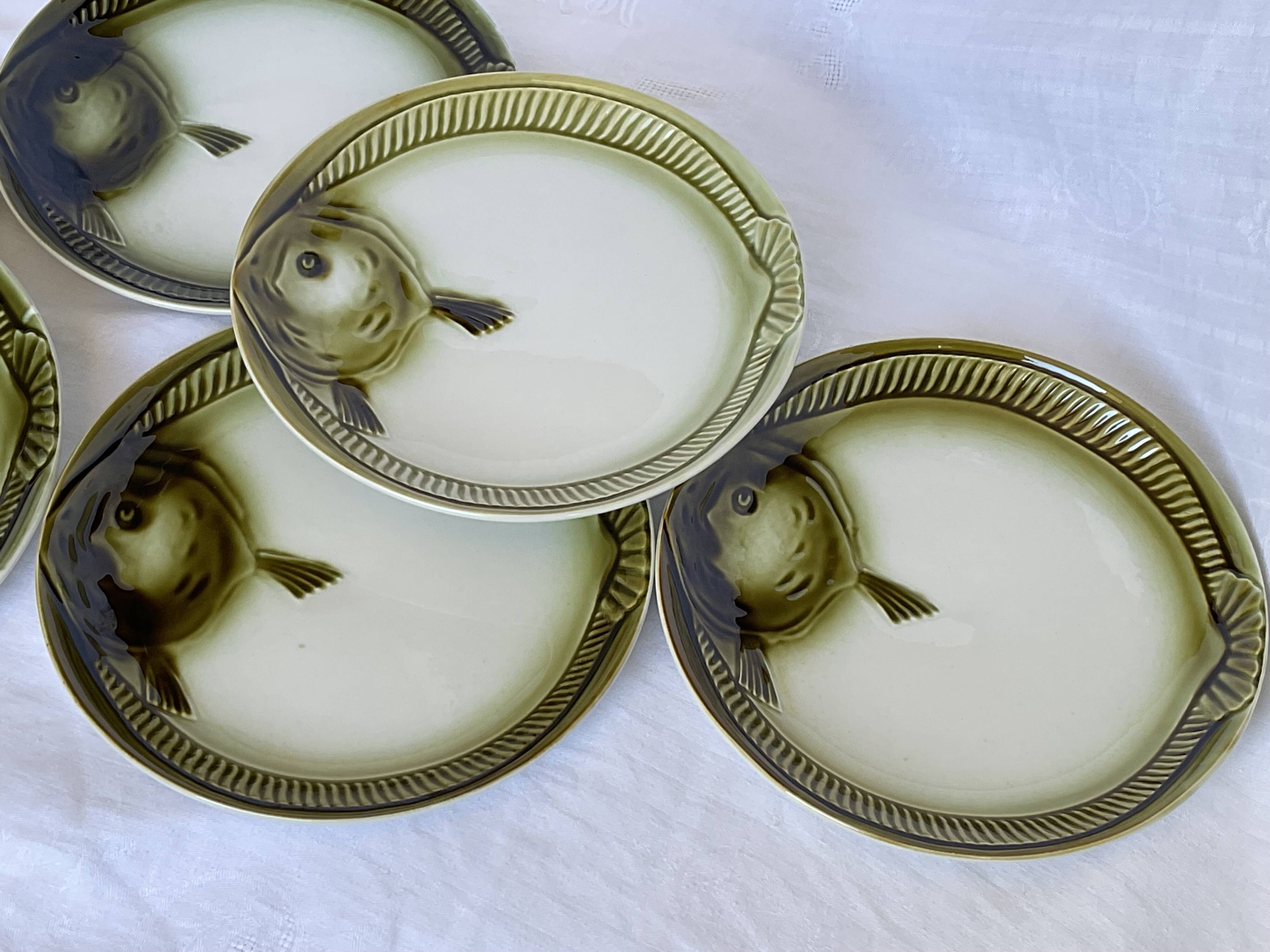 6 fish plates, earthenware from Moulin des Loups in Orchies
