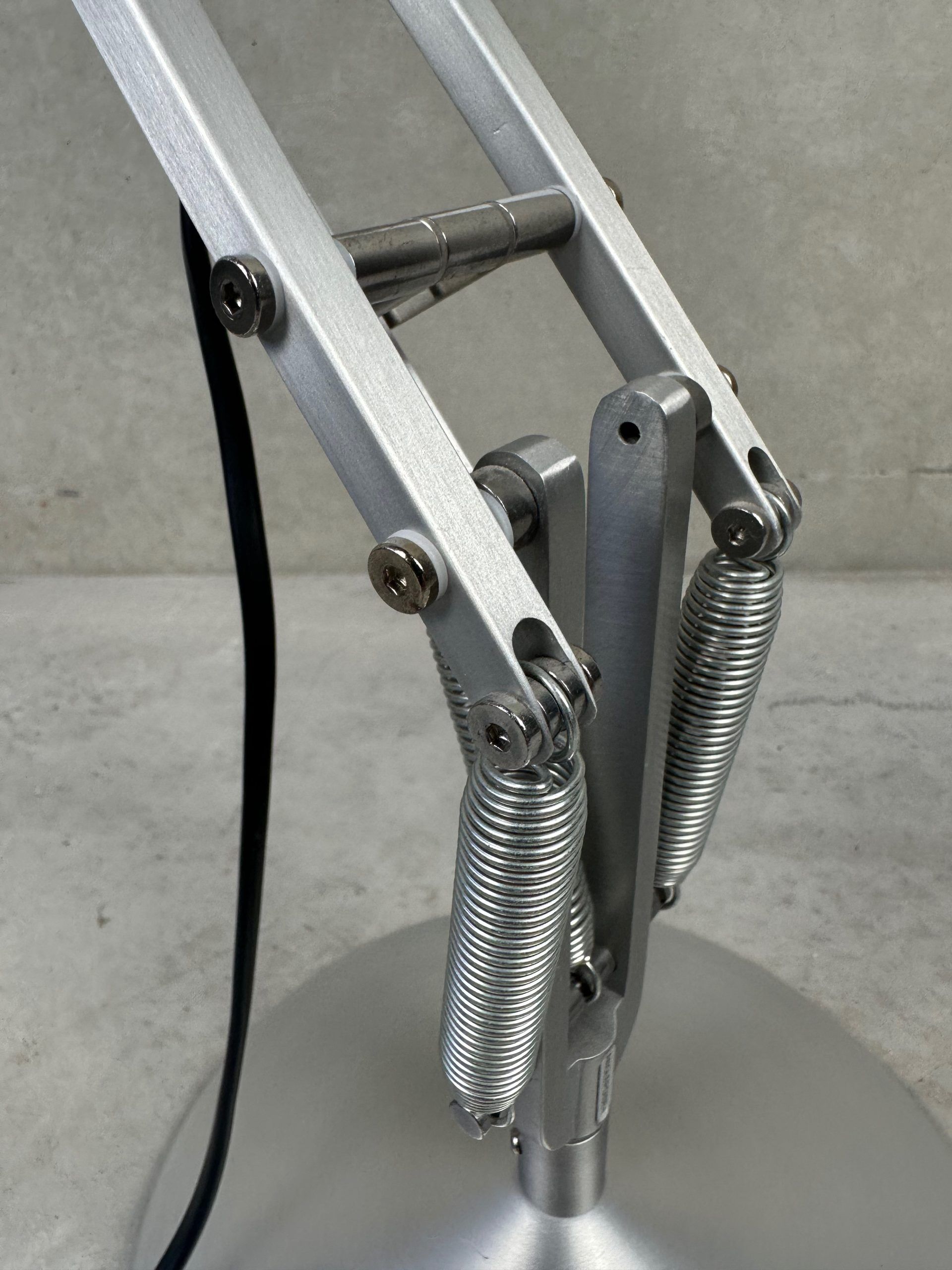 Anglepoise 75 desk lamp