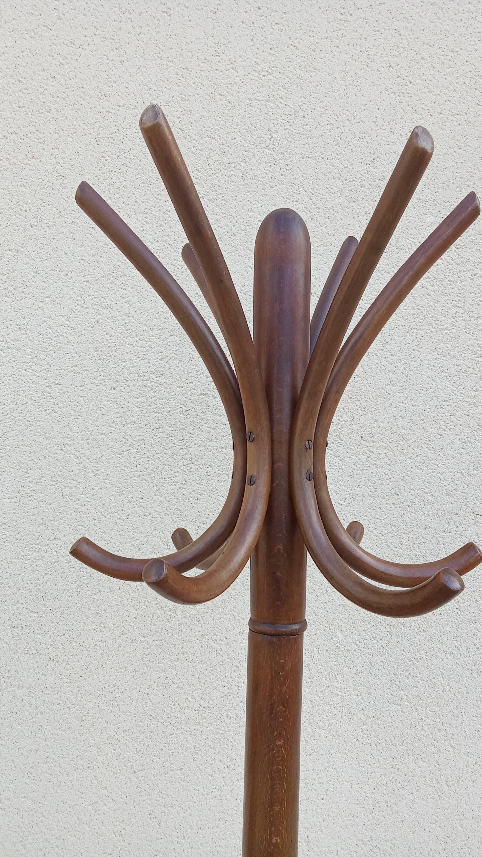 Vintage bistro parrot coat rack