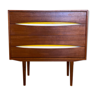 Danish chest of drawers in teak, 1960s