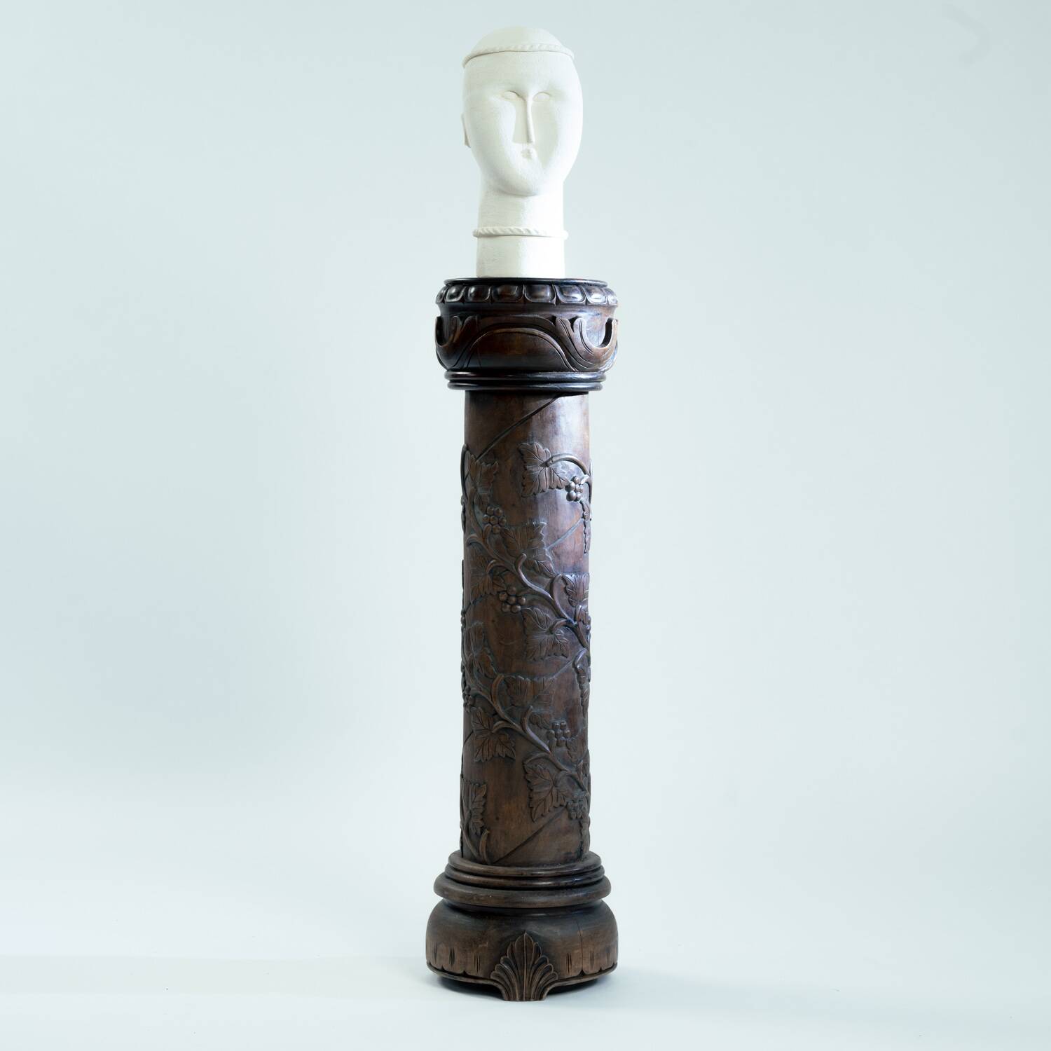 Handcarved wooden pedestal column with grapevine motiv, France 1950s