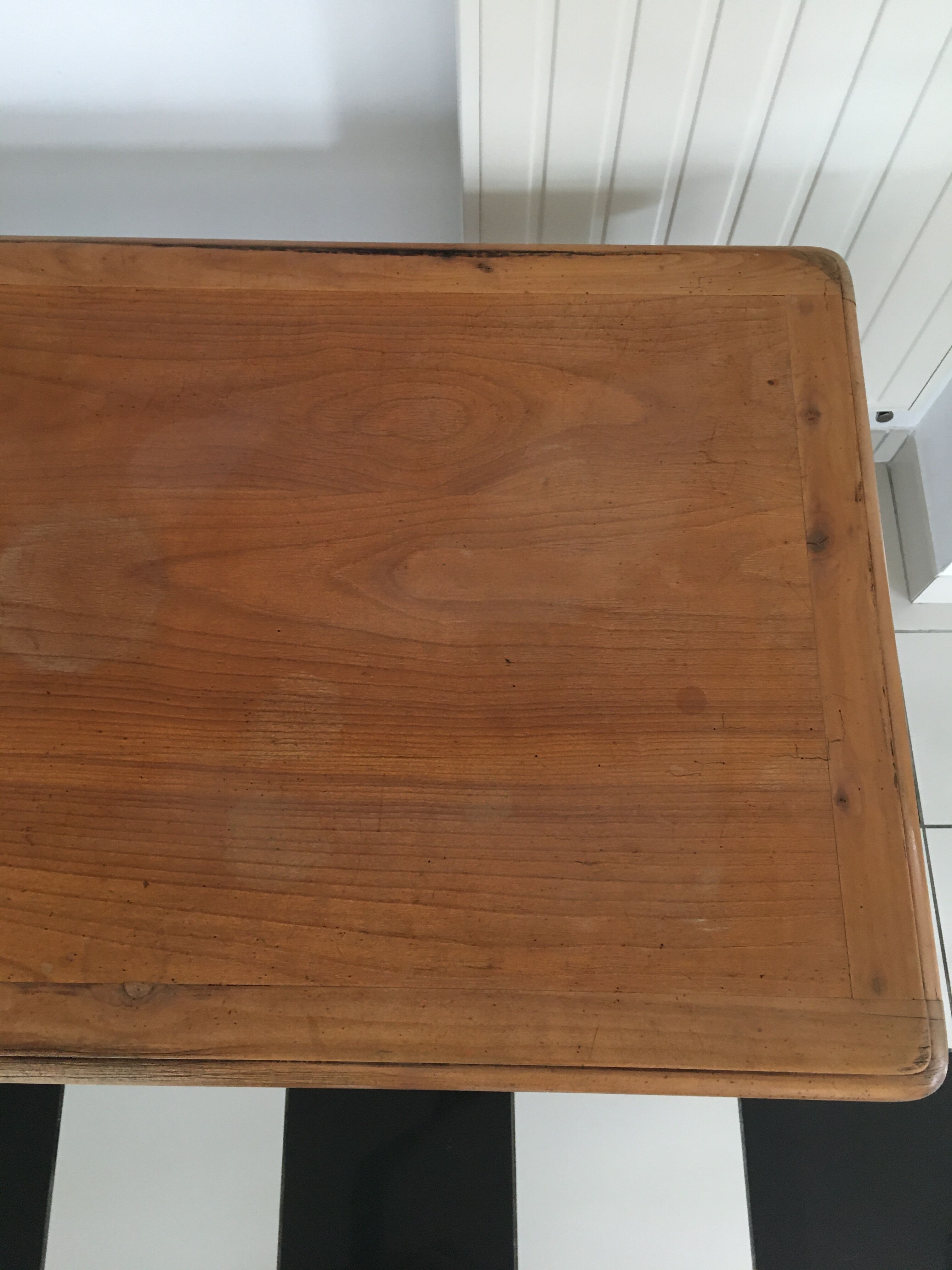 Wooden desk 2 drawers