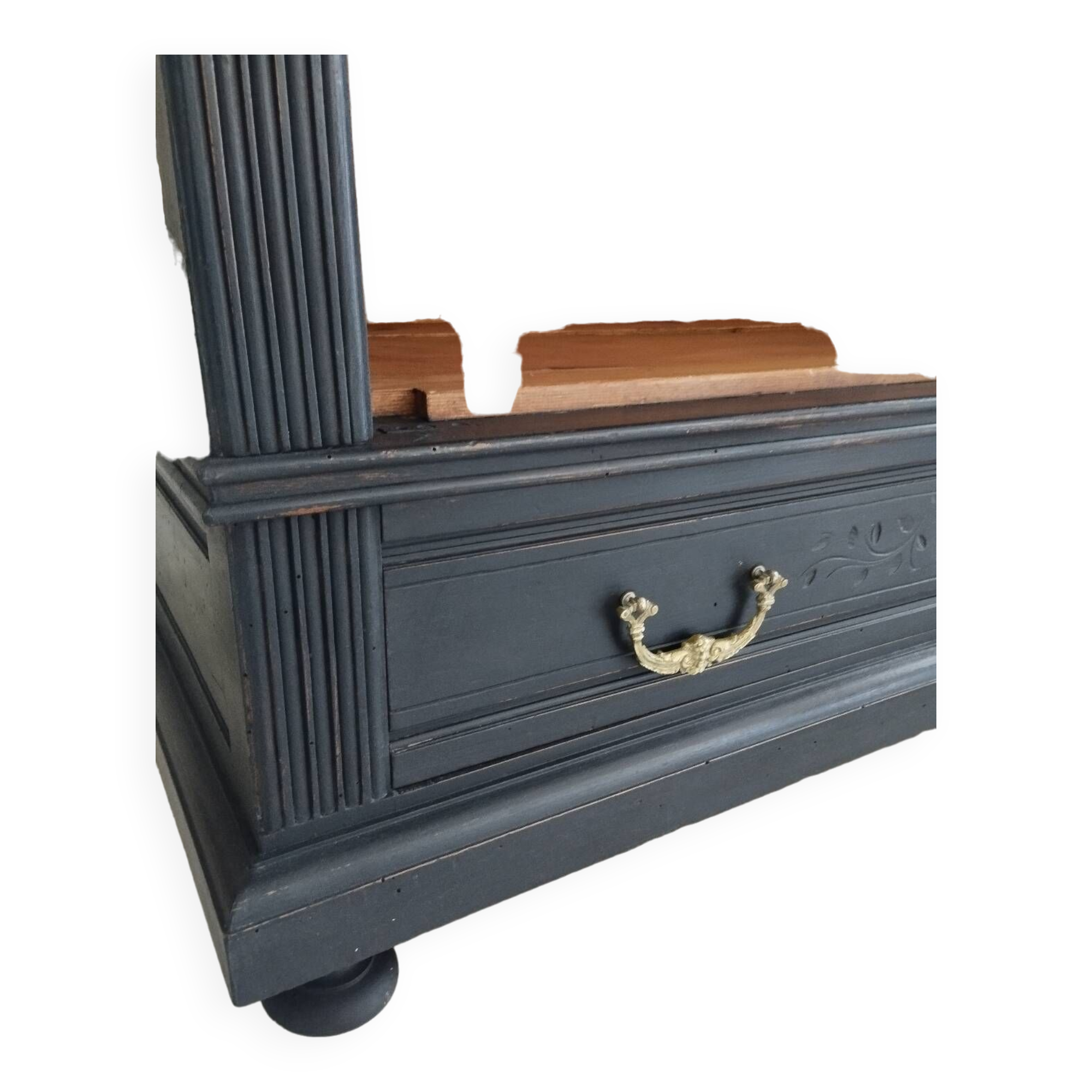 Old library black patina chalk paint