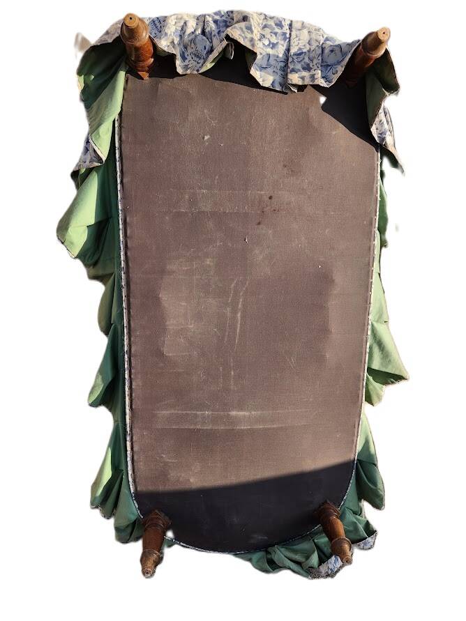 Napoleon III Pouf Bench to renovate