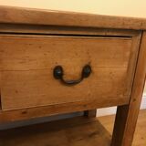 Commode victorienne de pin