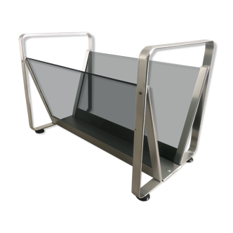 Magazine holder
