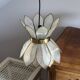 Suspension fleur en nacre