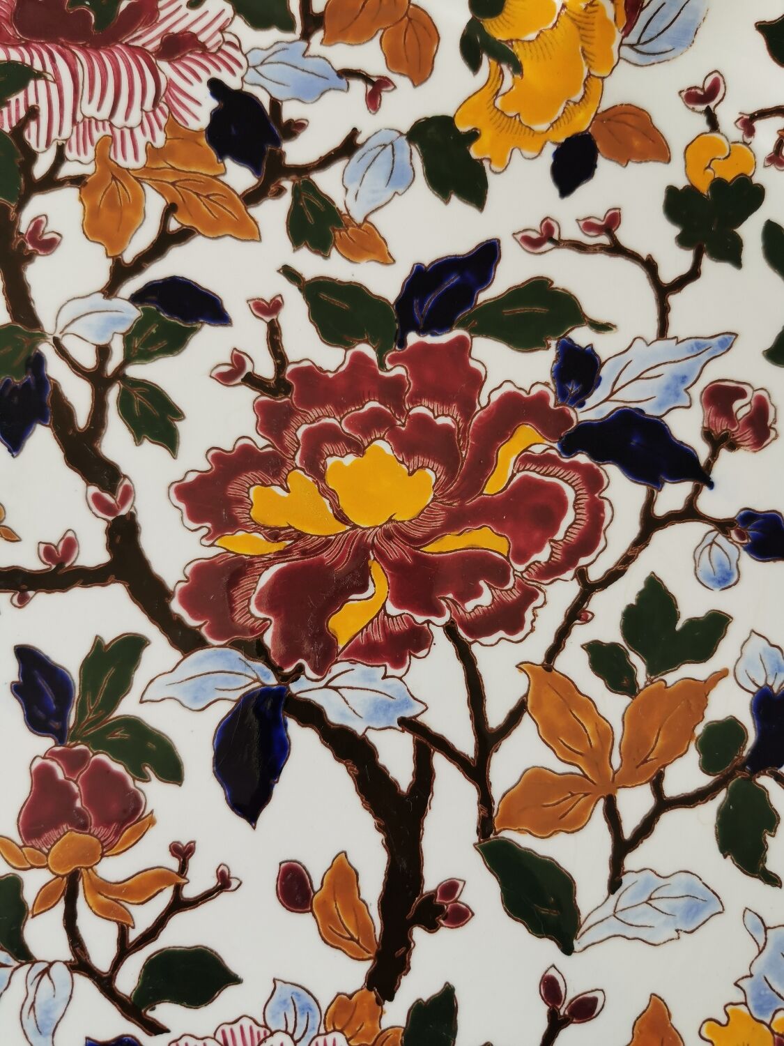 Peony dish earthenware from Gien