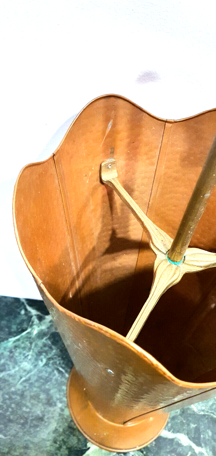 Umbrella holder copper