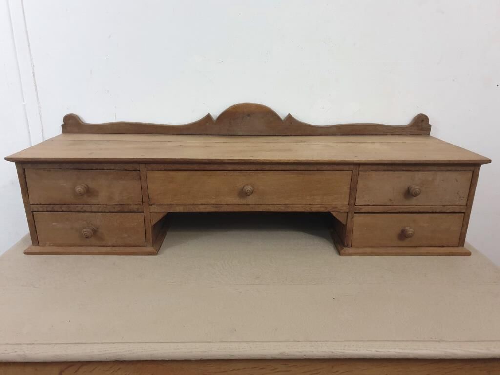 Trade furniture - Office furniture