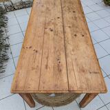 Farm table