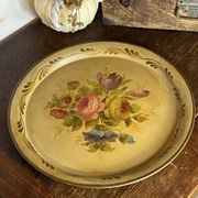 Round painted tin tray, Napoleon III