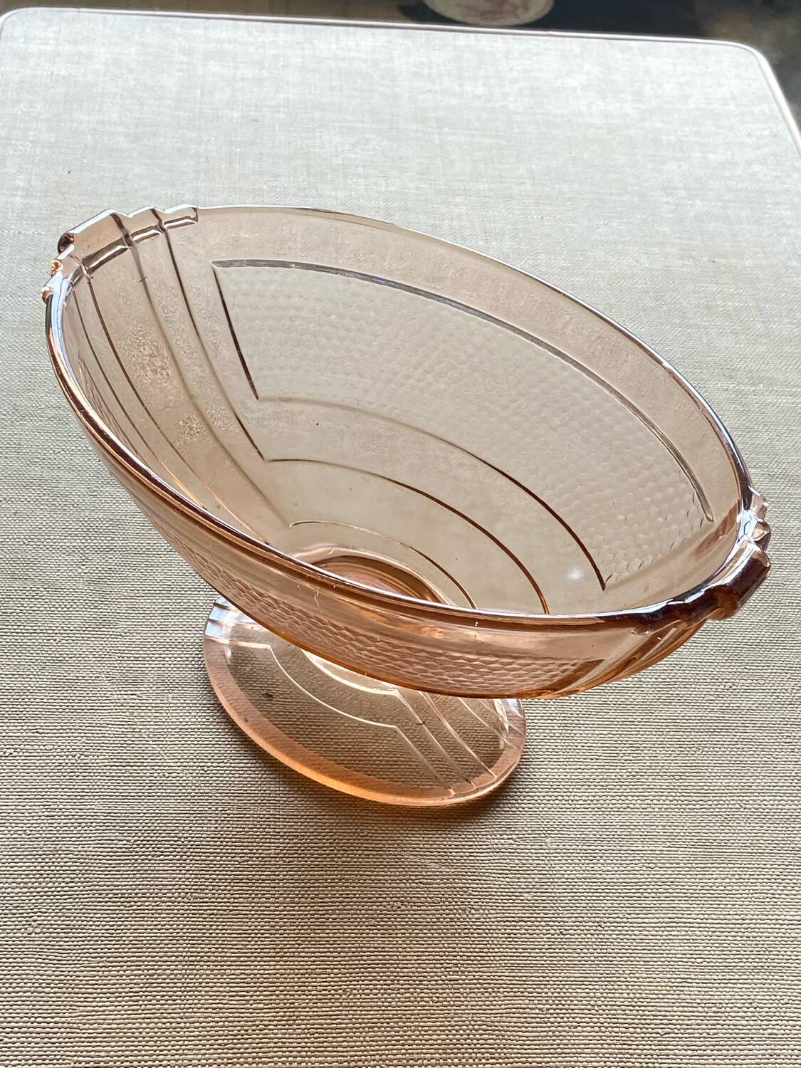Grande coupe à fruit Art Deco rose
