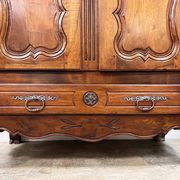 Large Louis XV walnut wardrobe, 19th century