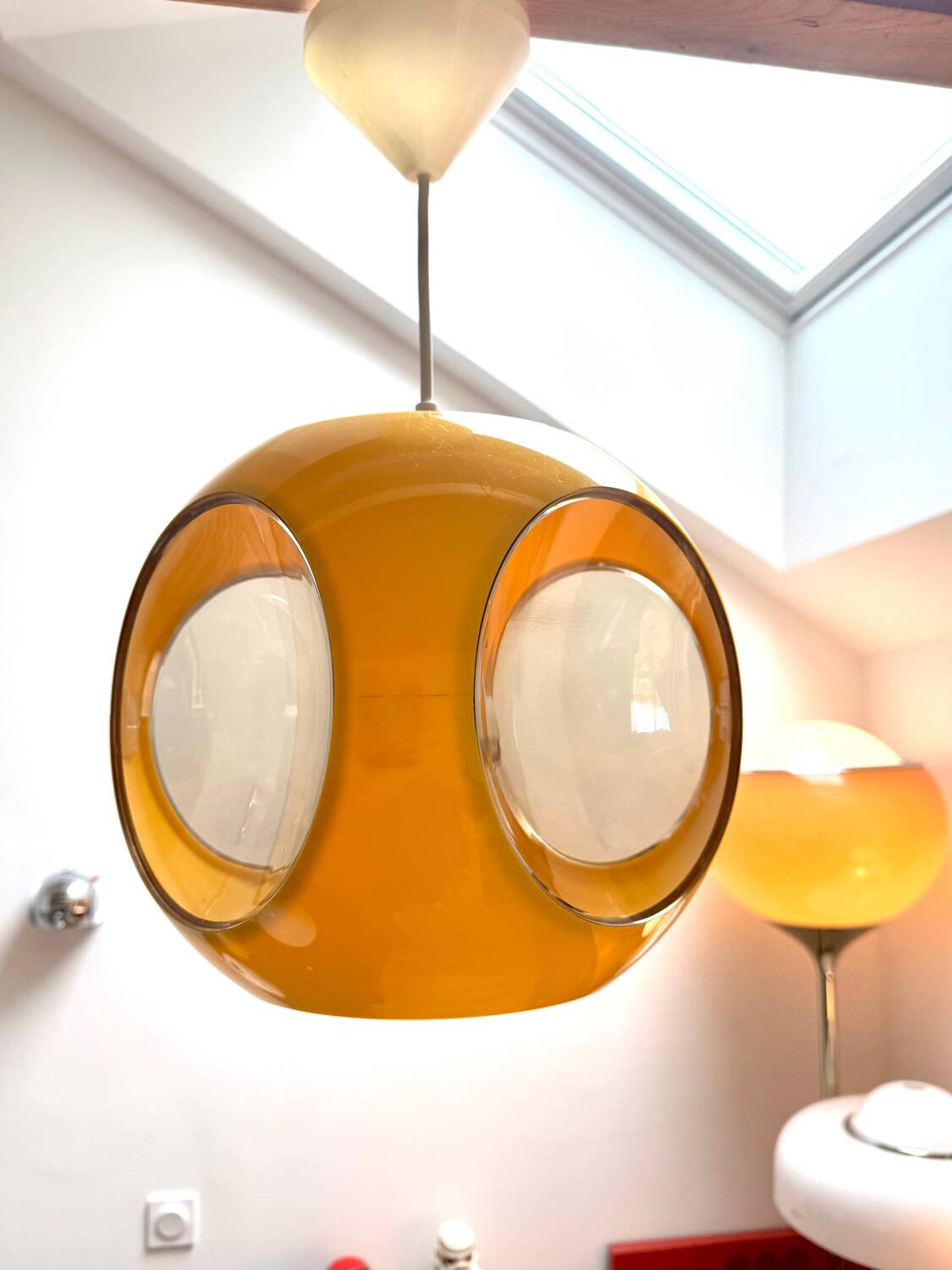 Yellow UFO Space Age suspension attributed to Luigi Colani, 1970s.