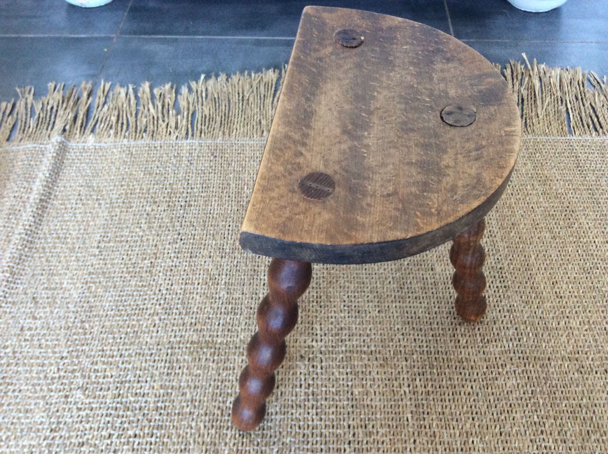 Tripod stool