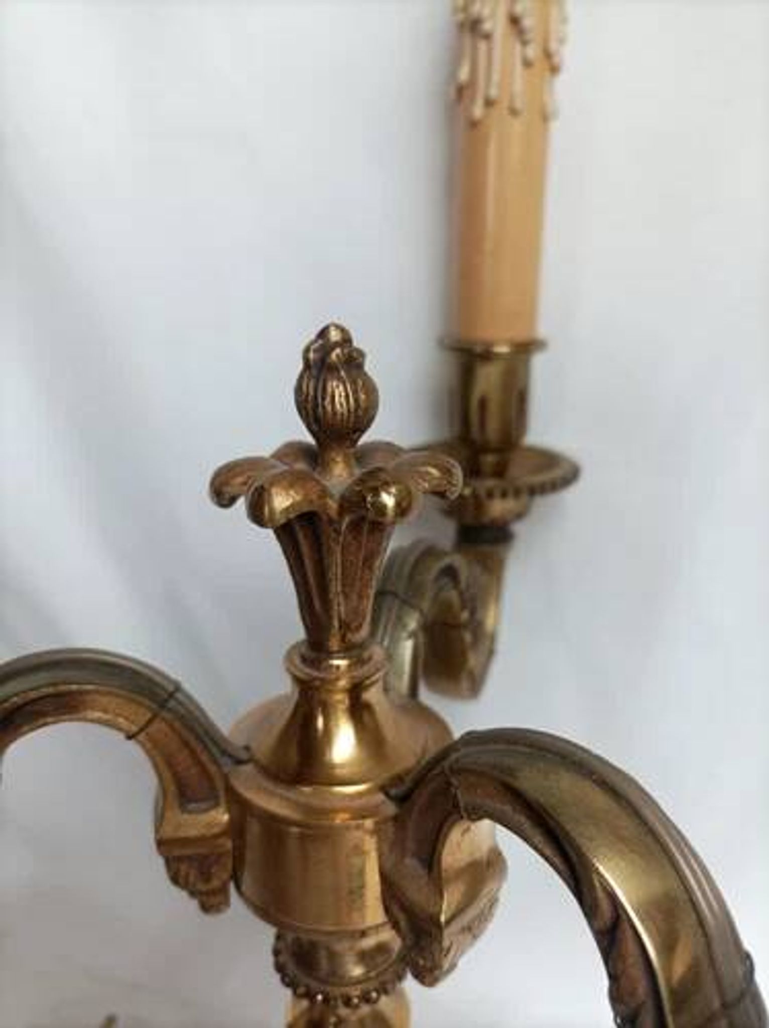 Antique 3-light table lamp in bronze in the Louis XVI style - 2 kg
