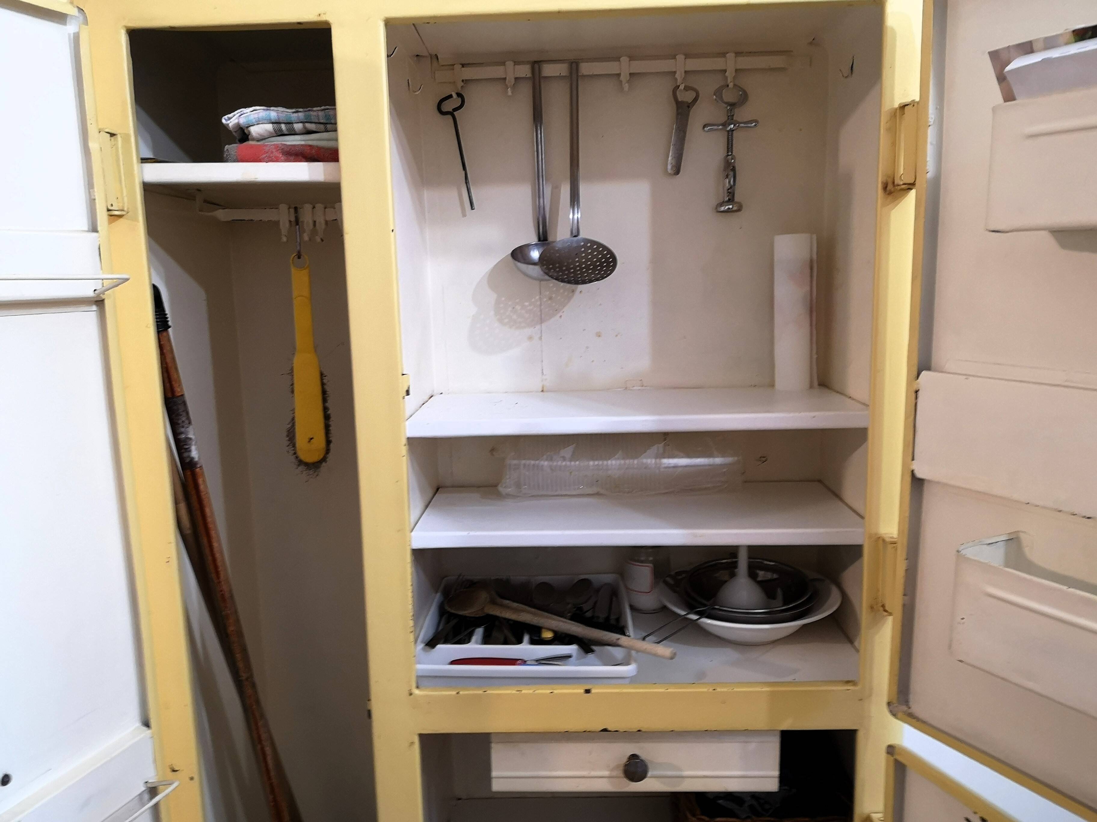 Mado kitchen buffet cabinet