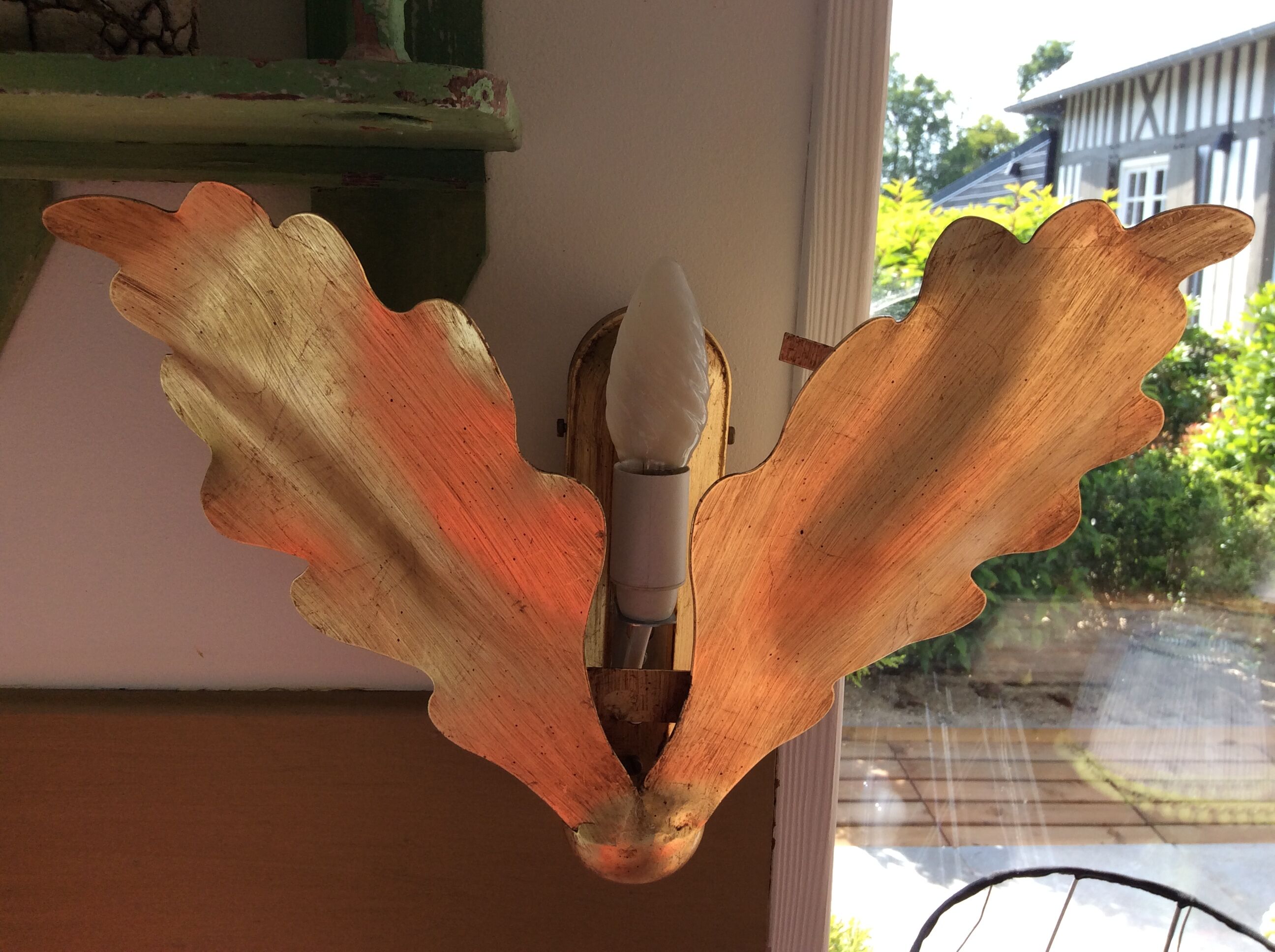 Wall lamp in gilded metal