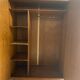 Armoire vintage pieds compas