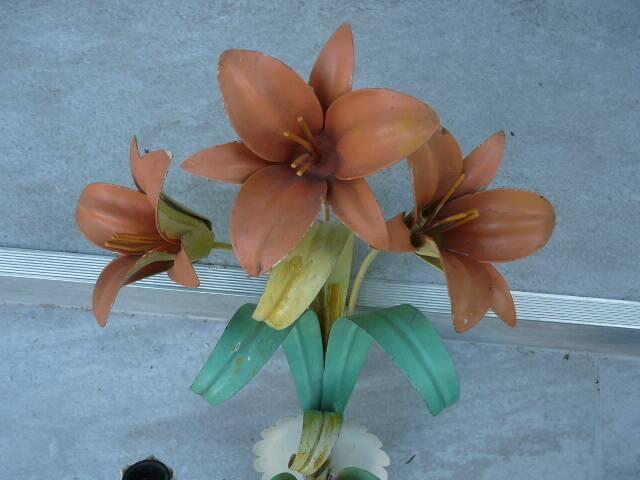 applique ancienne lampes XX tôle Fleurs Lys vintage