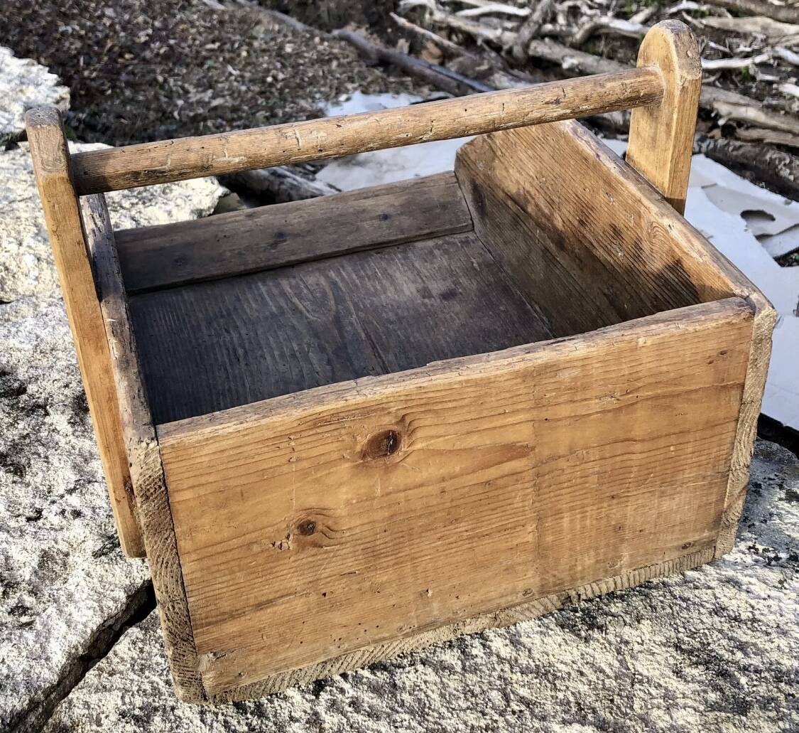Old wooden basket market gardener florist Savoie chalet
