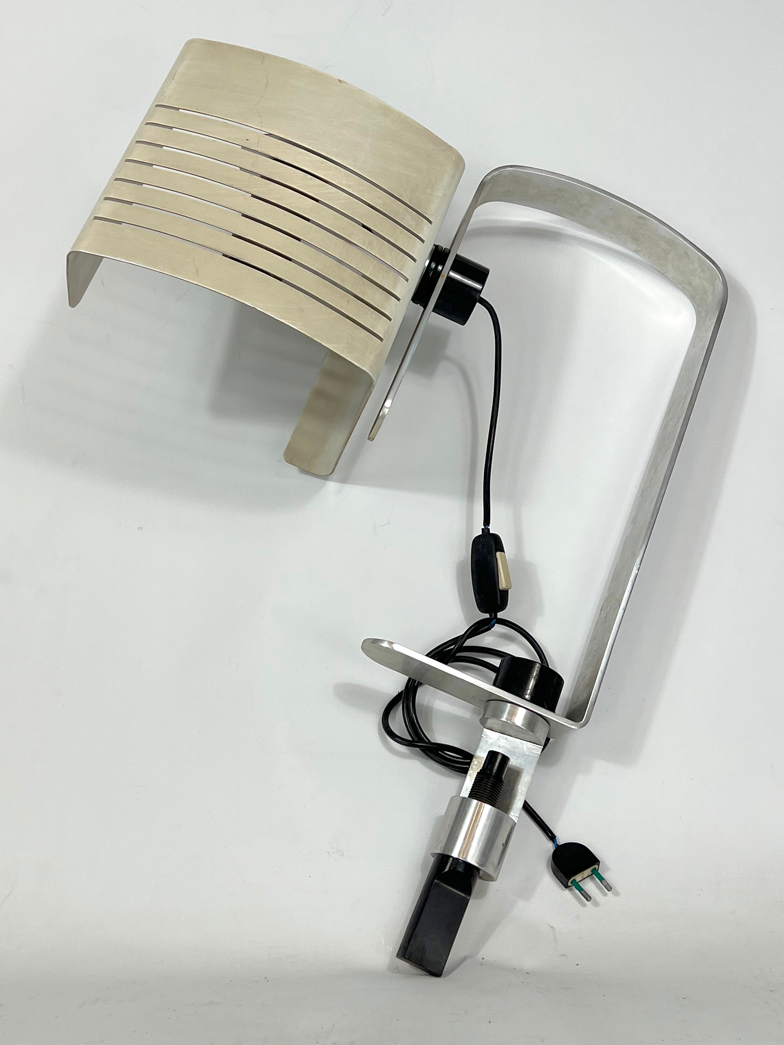 Vintage Italian aluminum and lacquer desk lamp from 60s