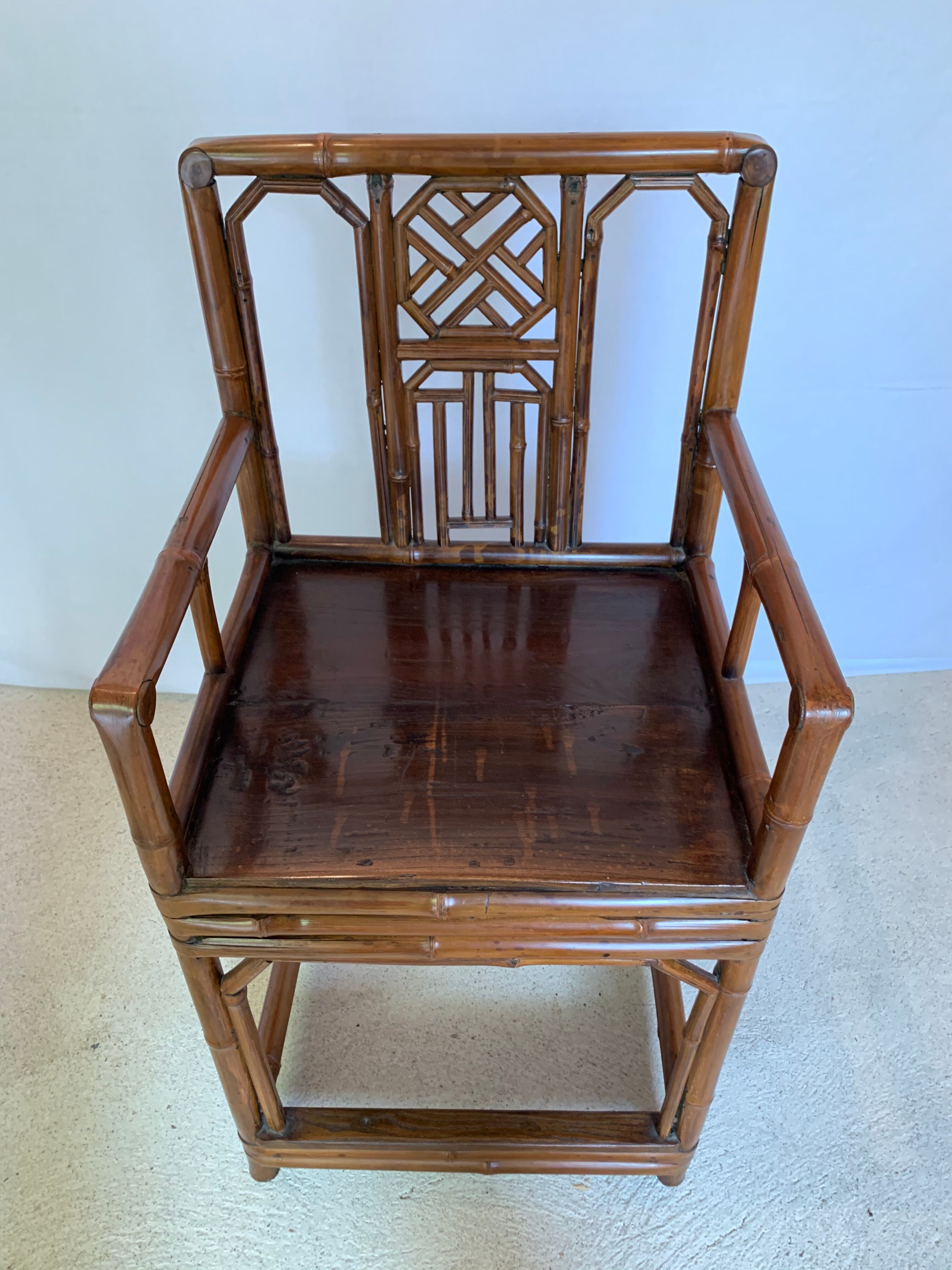 Paire de fauteuils chinois en bambou