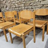 Set de 8 chaises empilables
de Karl Klipper