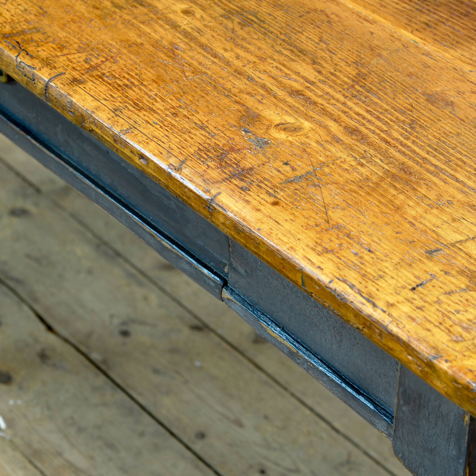 Pine farmers table, 1900's