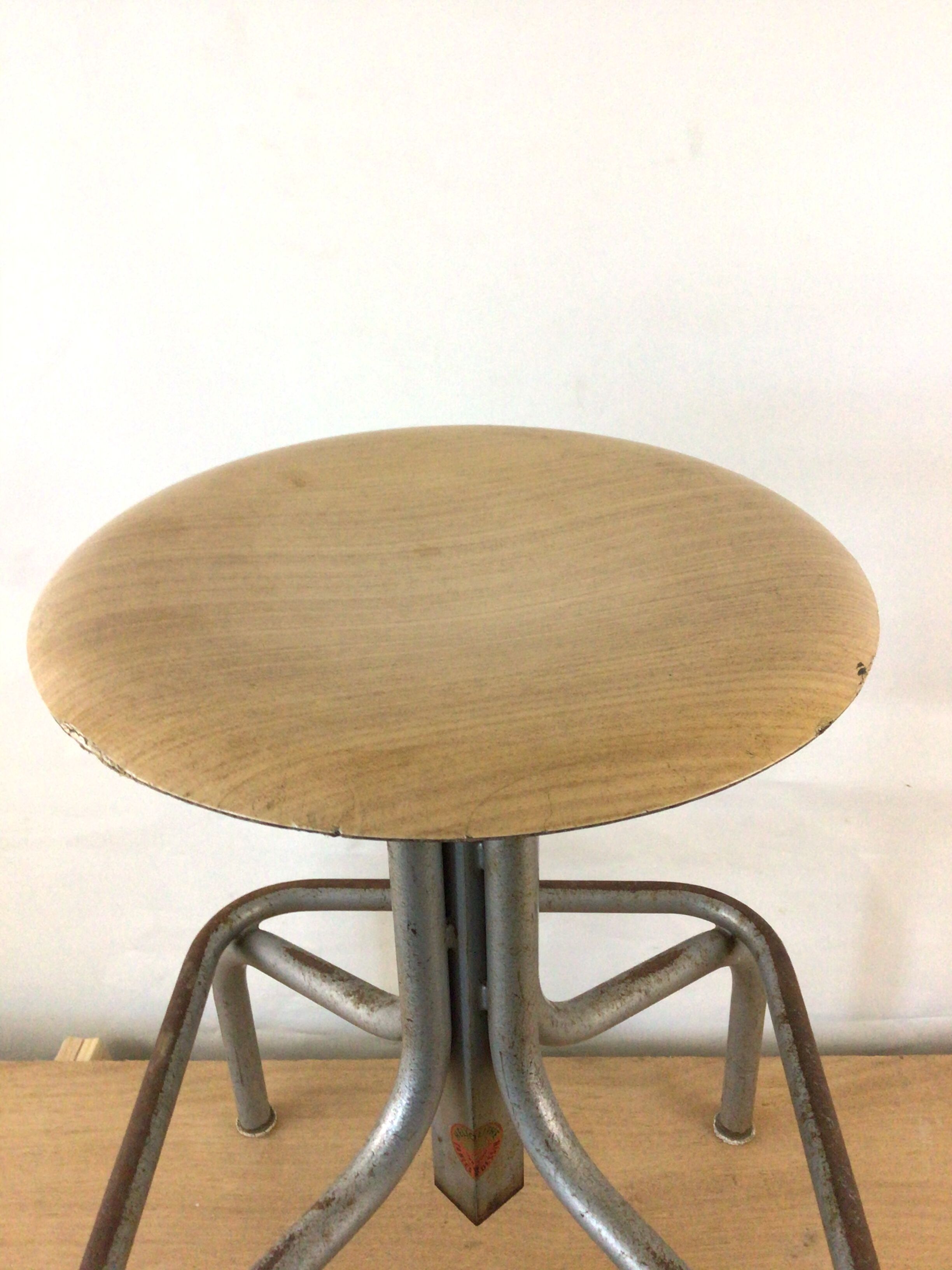 Industrial taboo draughtsman Heliolithe