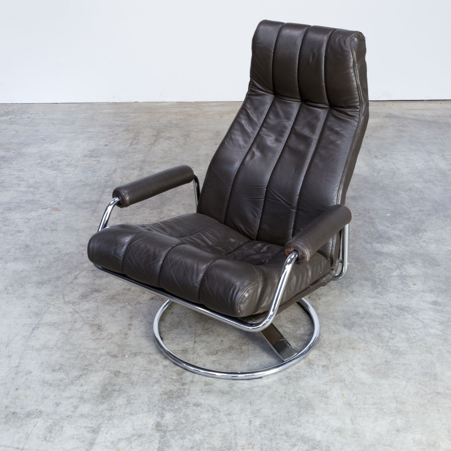70s leather lounge fauteuil swivel chair set/2