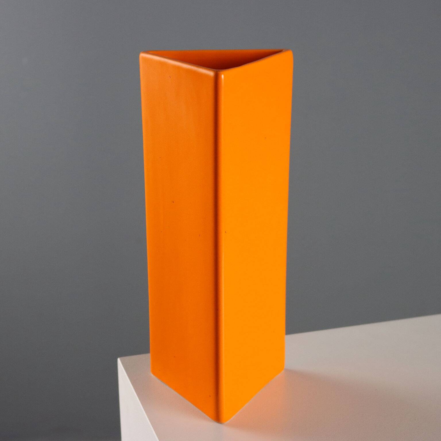 Vase en céramique orange par Gabbianelli - Italie années 1970