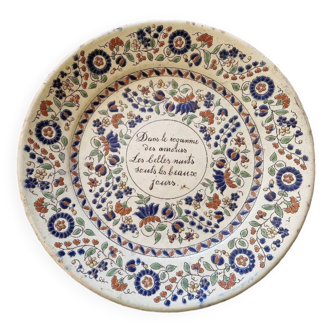 2 old plates with proverb