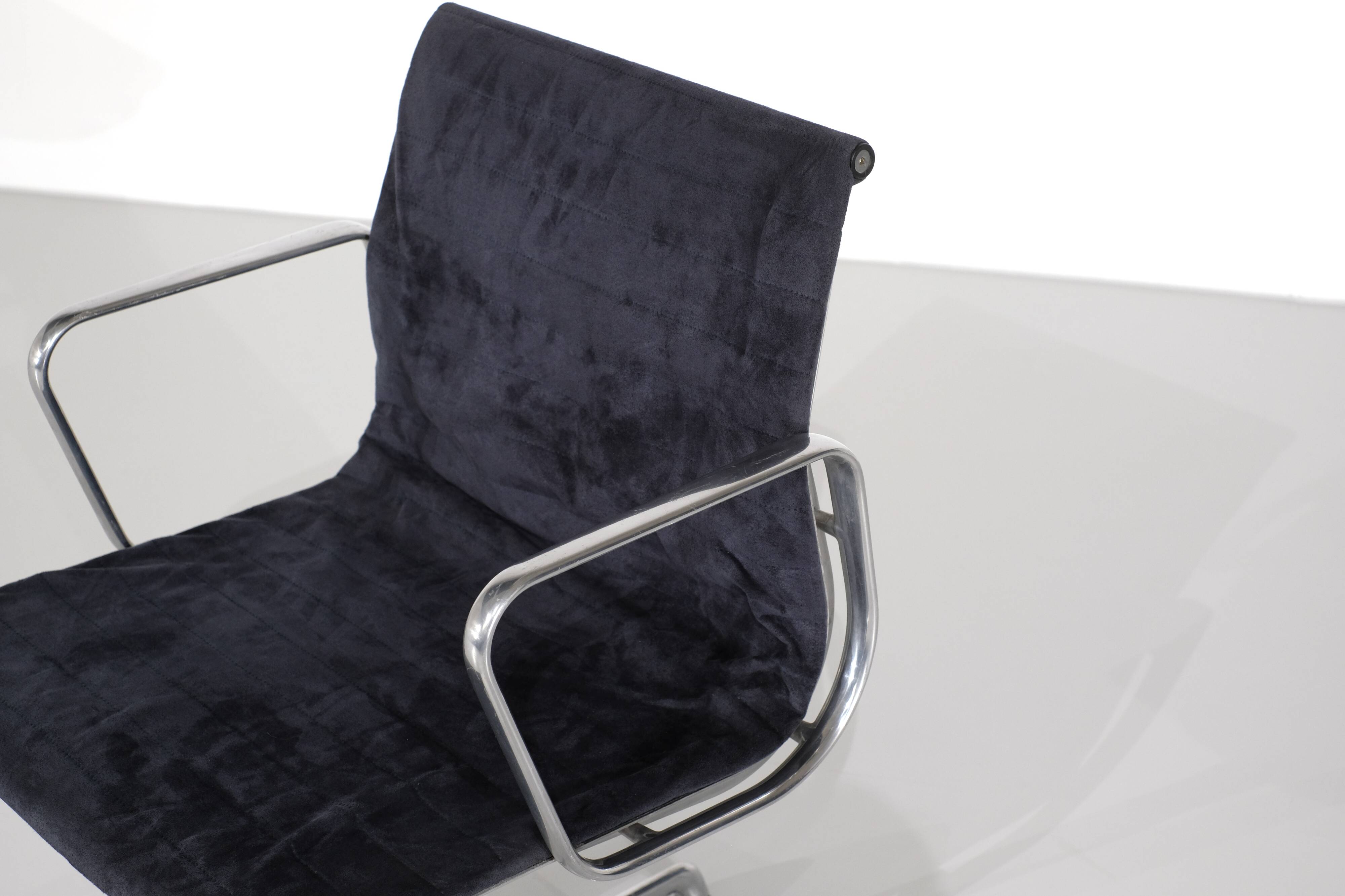 Ensemble de fauteuils " EA 103 " de Charles Ray Eames pour ICF USA, 1969