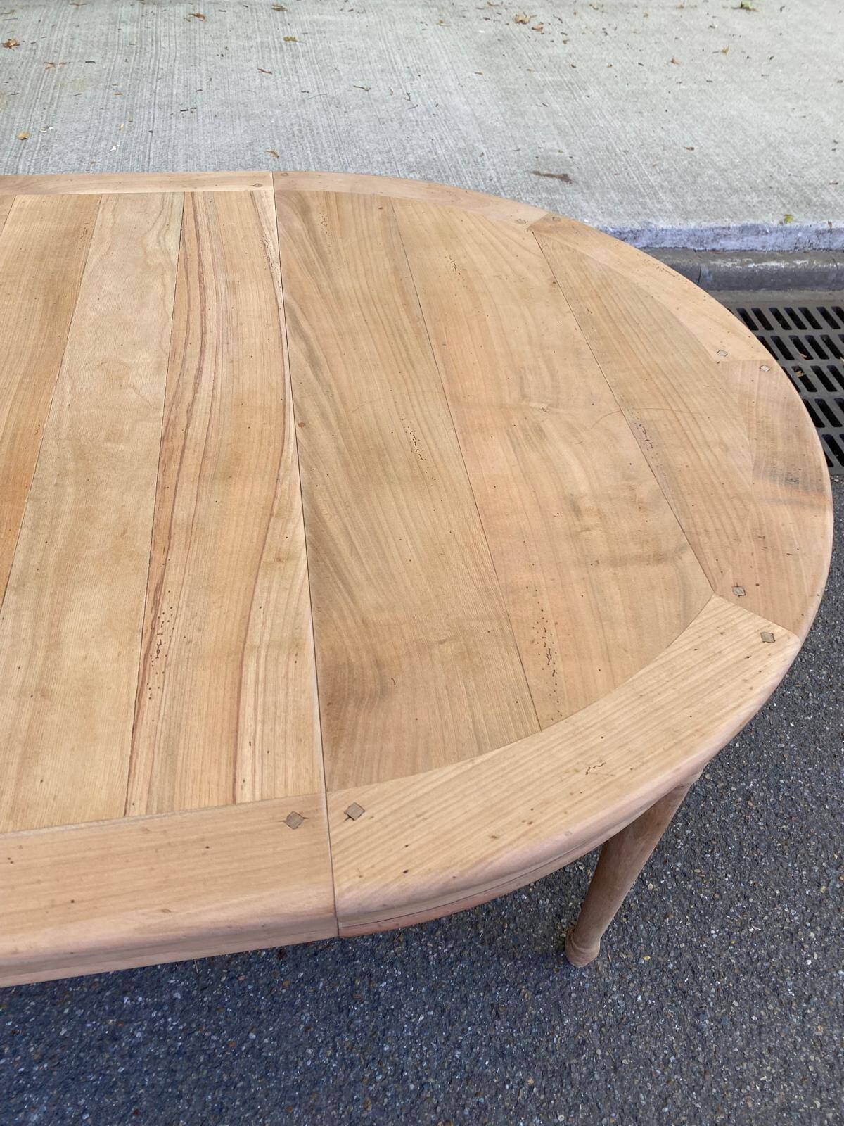 Round dining table Louis Philippe stripped in raw solid cherry wood Italy
