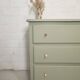 Commode vintage vert amande