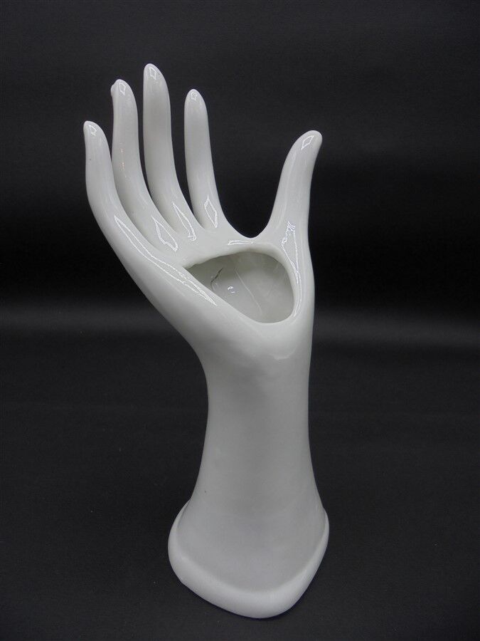 Hand baguier soliflore