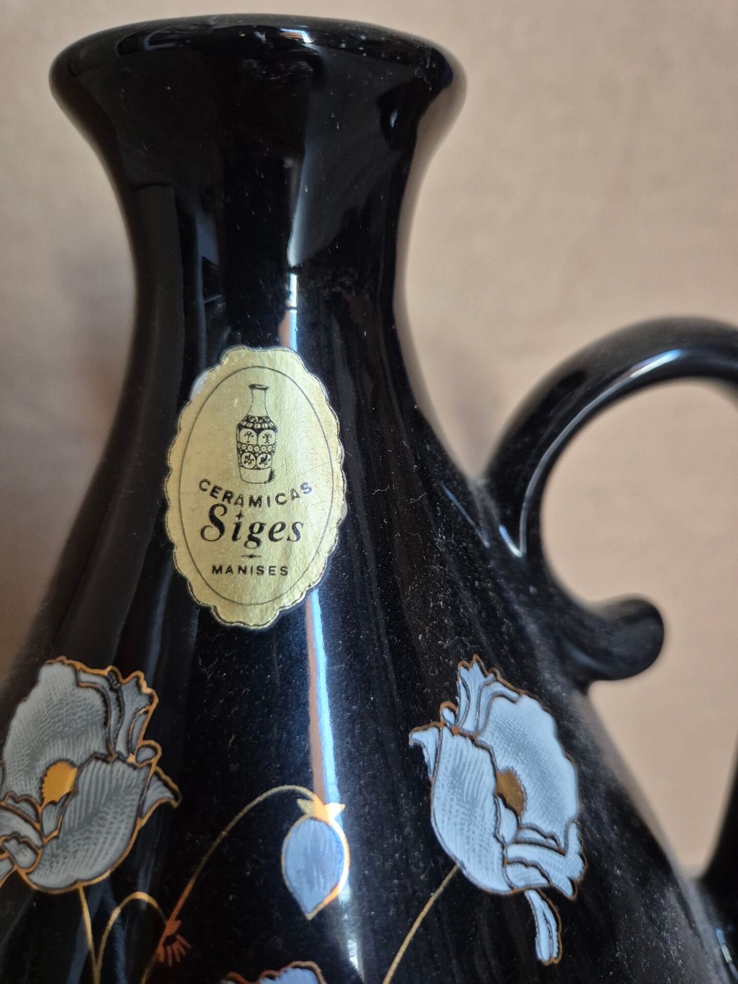 Ceramic vase