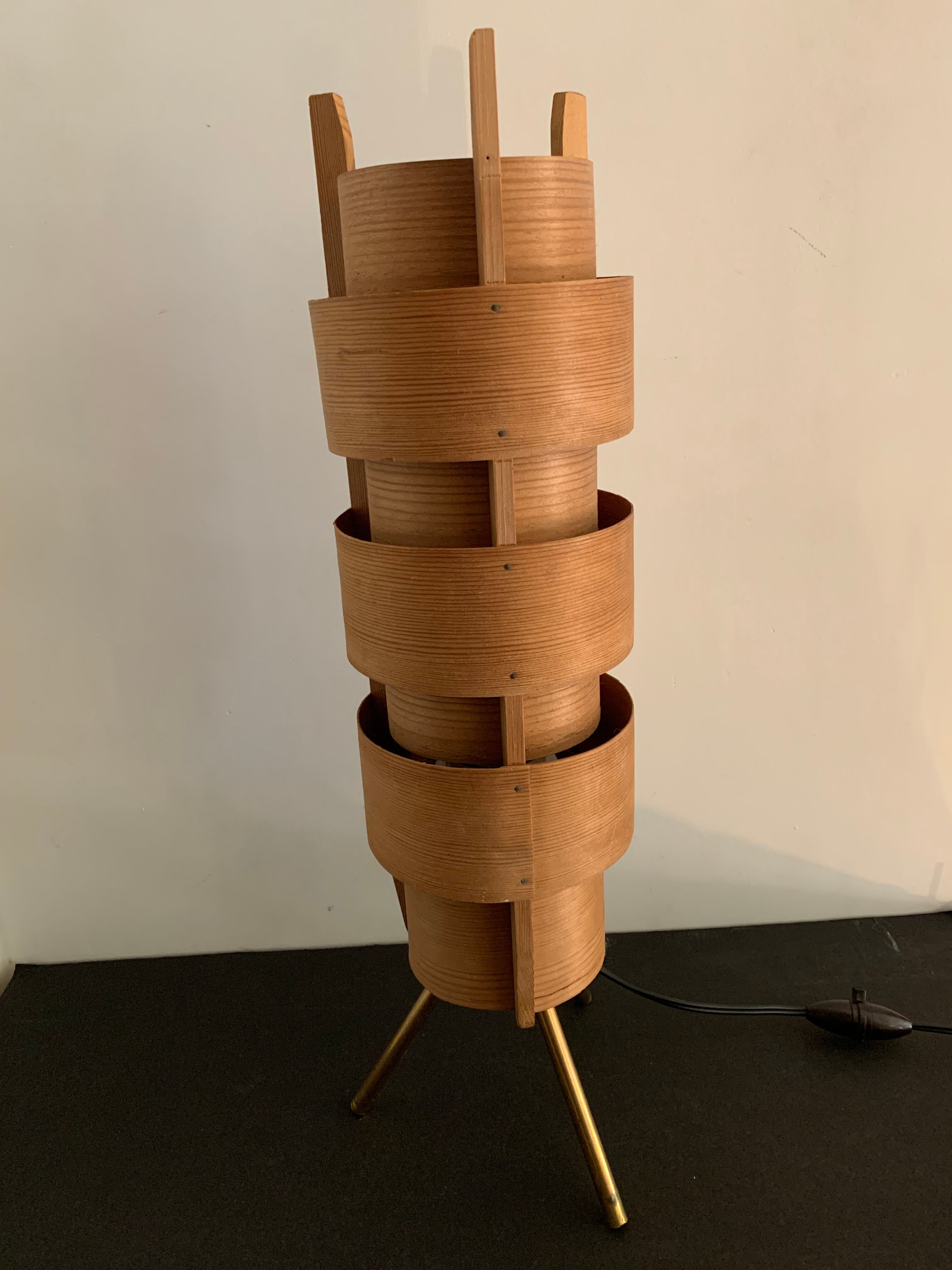 Scandinavian tripod hans-Agne Jakobsson tripod lamp for Ellysett Markaryd 1960