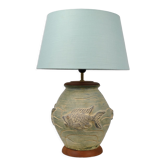 Lampe en céramique décor poisson en relief vers 1970