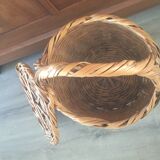 Bamboo basket with lid