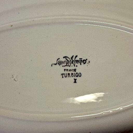 Plat ovale ancien de chez Sarreguemines modèle "Turbigo"