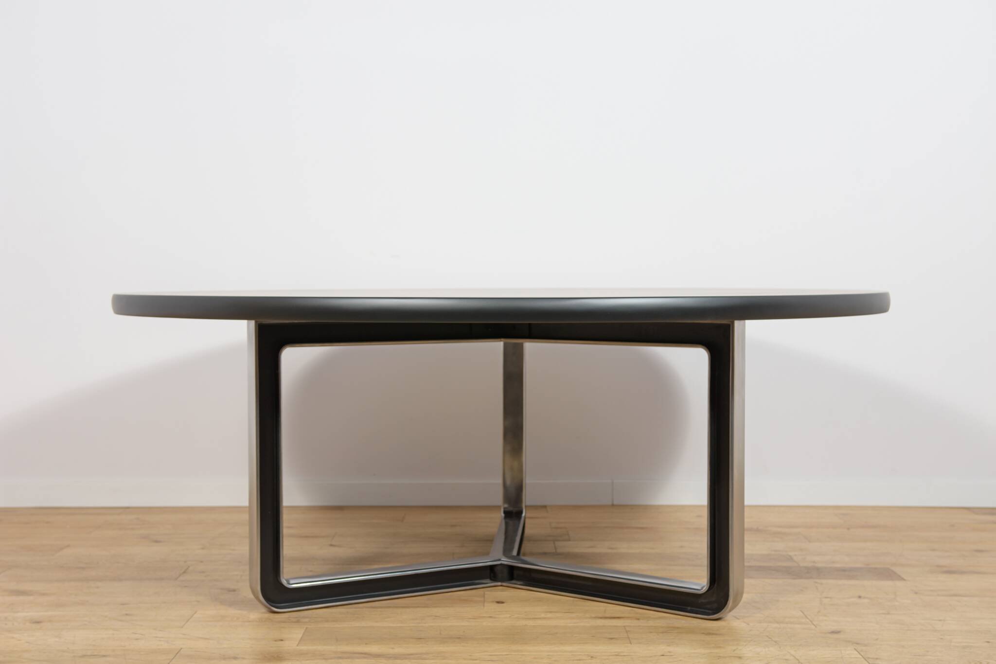 Mid-Century XXL Round Conference Table from Tecno, Italy, 1970s