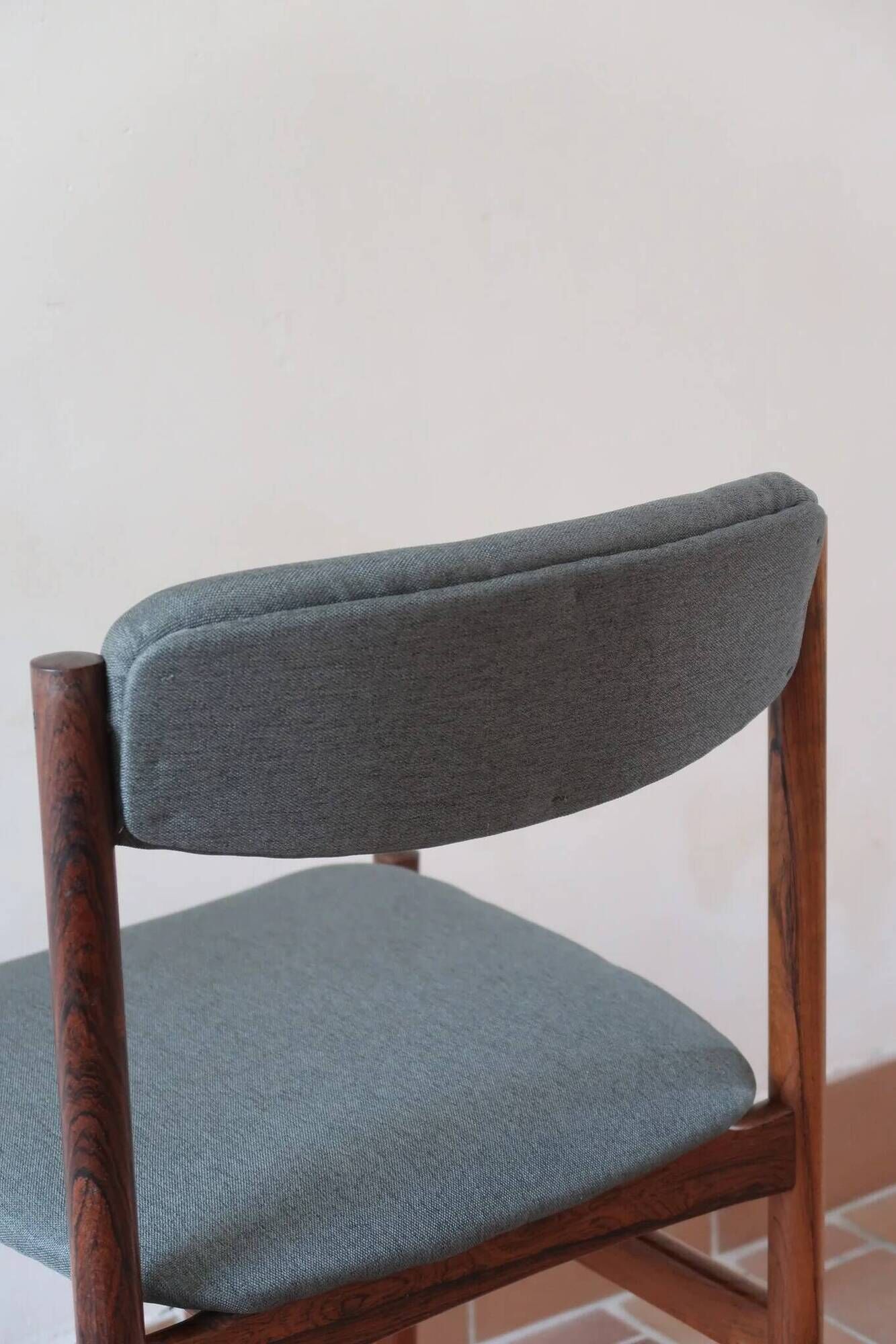 6 Scandinavian chairs in rosewood, with green-grey seats.
