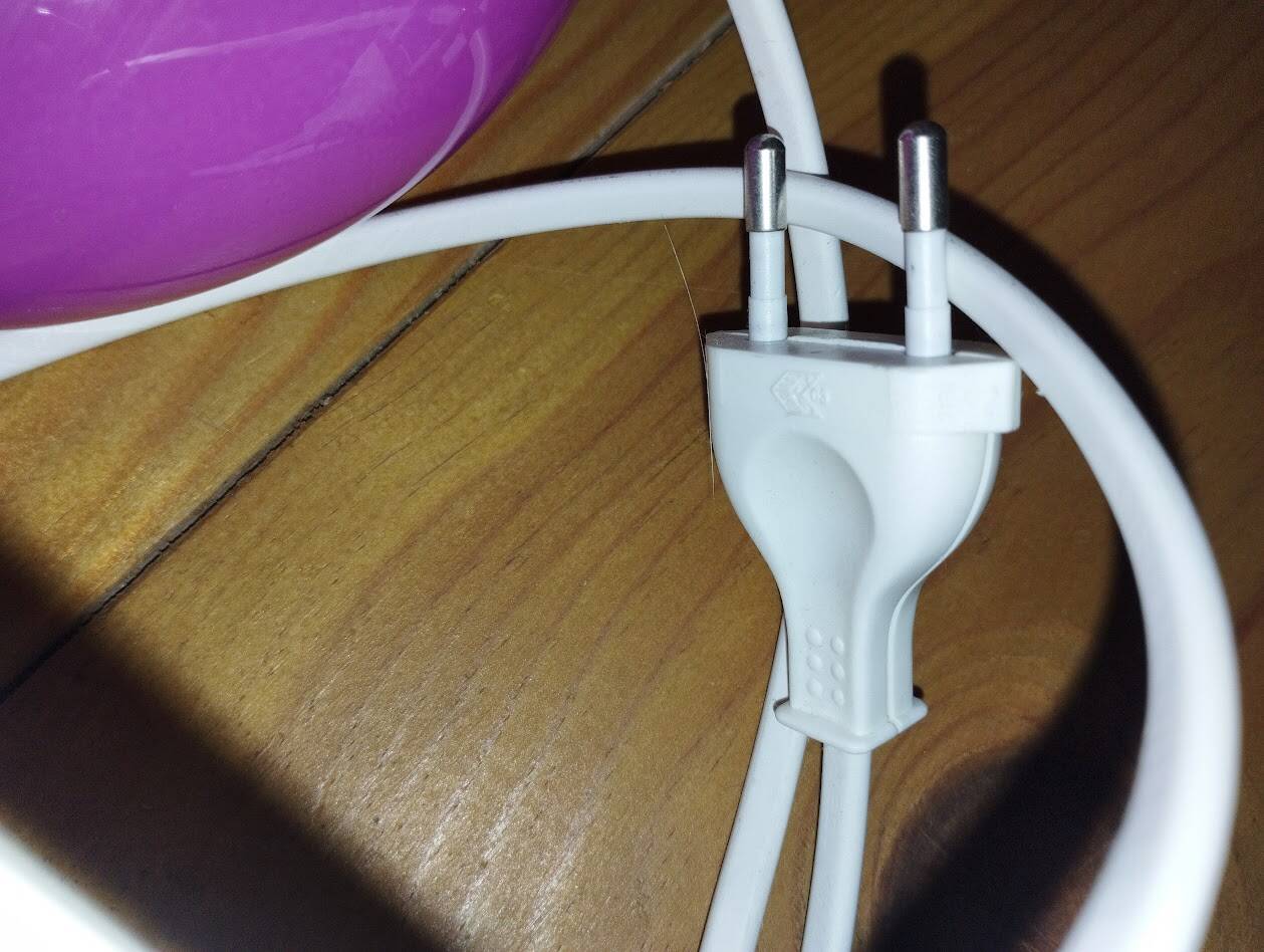 Ikea lytka lamp – fuchsia pink – scandinavian design