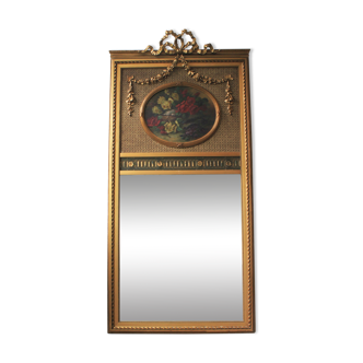 Miroir trumeau avec décor ovale et fronton style Louis XVI