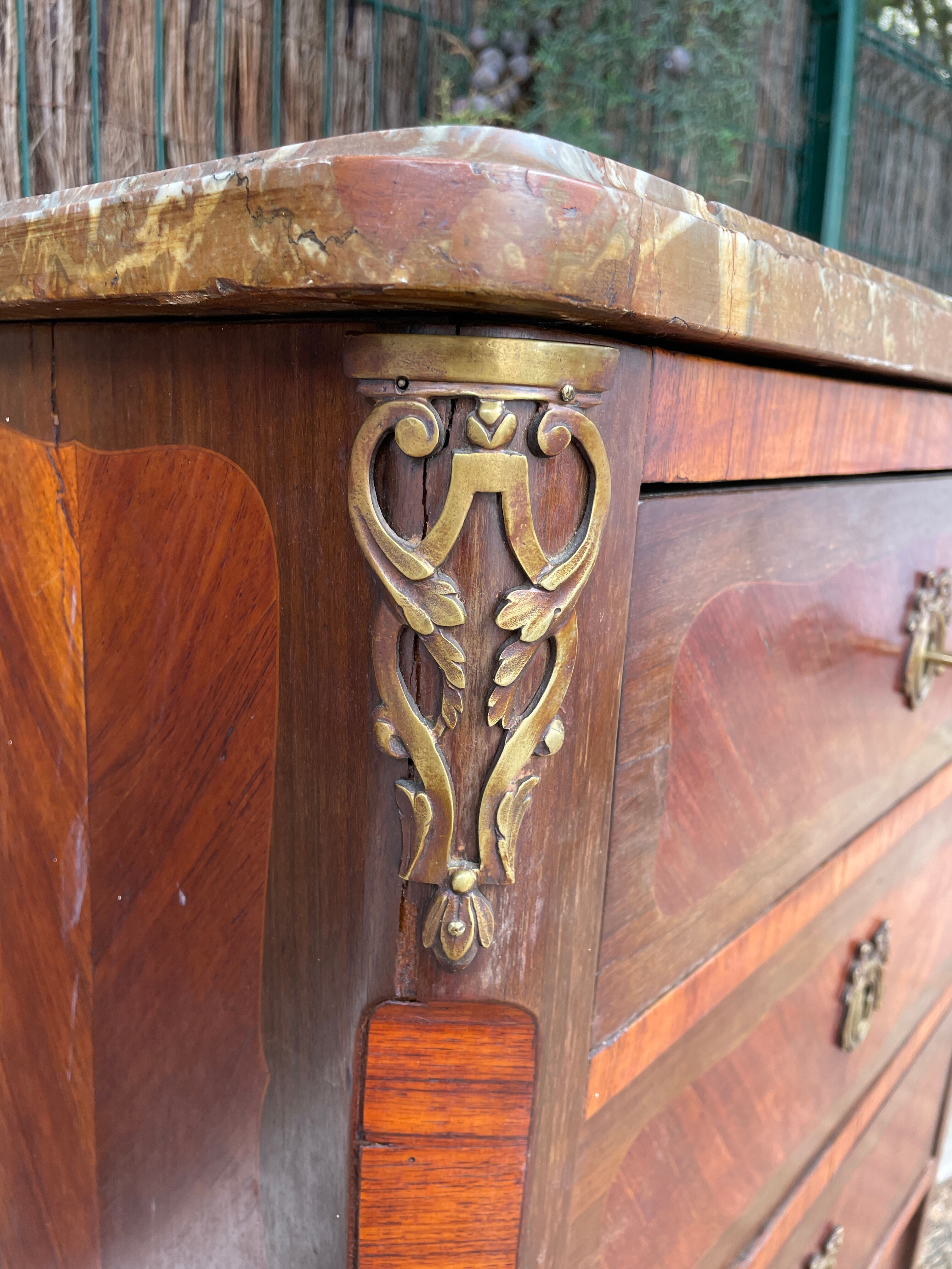 Weekly / chiffonnier, chest of drawers with 8 drawers in marquetry, marble top.