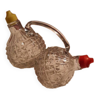 Vinegar cruet