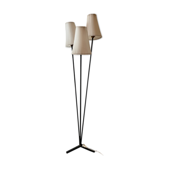 Wrought iron tripod lamp